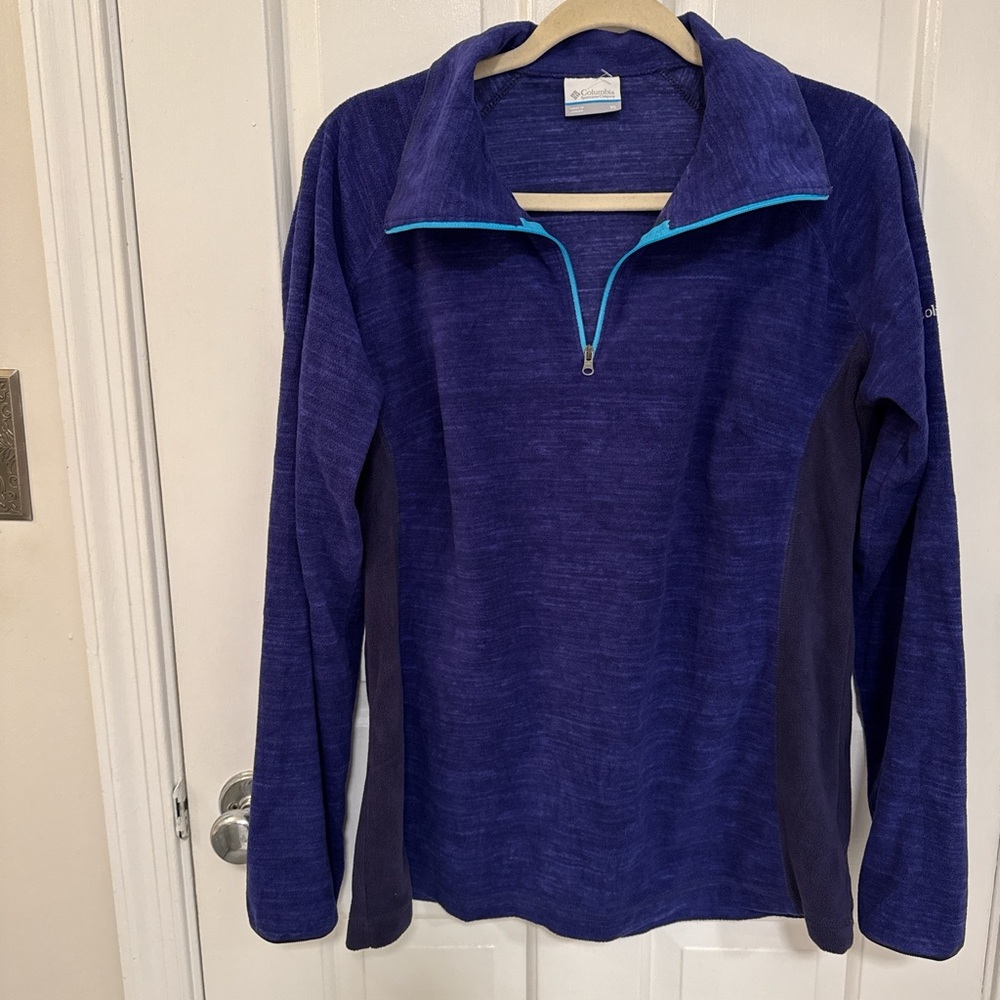 Columbia Women's Blue and Aqua Half-Zip Sweatshirt